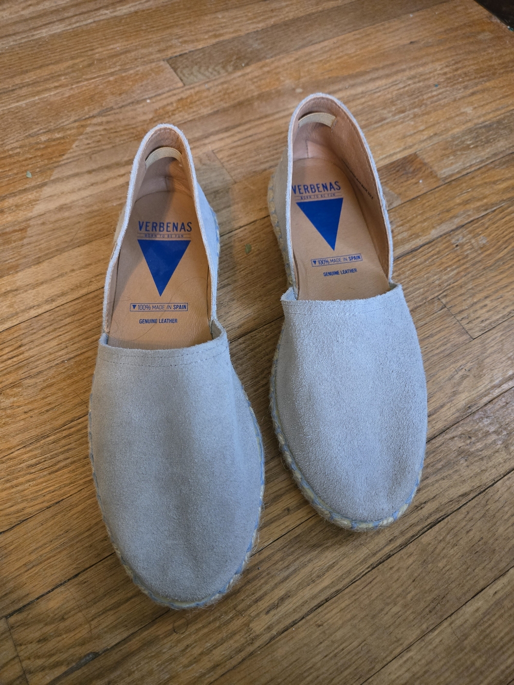 VERBENAS Suede Espadrille Slip-Ons in Light Gray Size 8.5